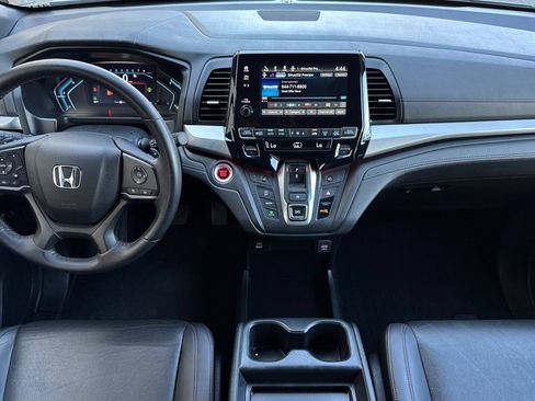 Certified 2023 Honda Odyssey Sport image 13