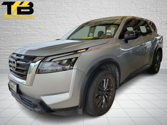 Used 2024 Nissan Pathfinder S FWD image 1