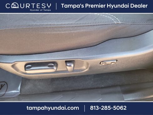 Used 2022 Toyota Tacoma TRD Sport image 17