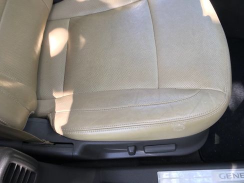 Used 2013 Hyundai Genesis 3.8 image 15