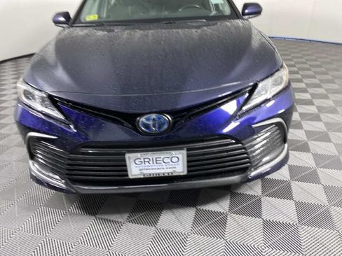 Used 2021 Toyota Camry LE FWD image 3