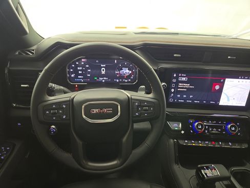 Used 2026 GMC Sierra 1500 AT4 w/ AT4 Premium Package AWD/4WD image 15