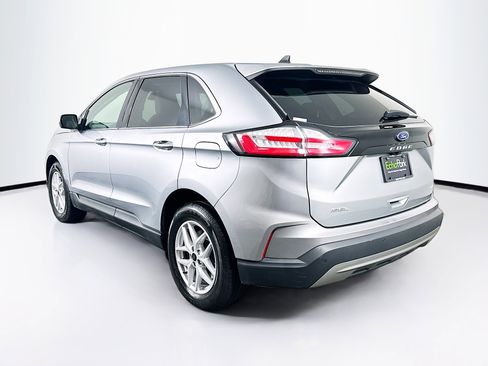 Used 2023 Ford Edge SEL image 5