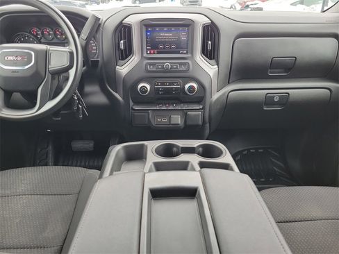 Used 2022 GMC Sierra 2500 Pro w/ Convenience Package image 16