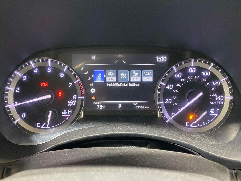 Used 2022 Toyota Highlander XLE AWD/4WD image 28