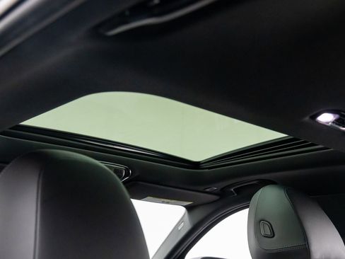 Certified 2023 BMW 330i xDrive Sedan w/ Premium Package image 19