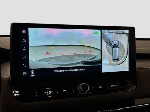 Used 2025 Mitsubishi Outlander SE image 23