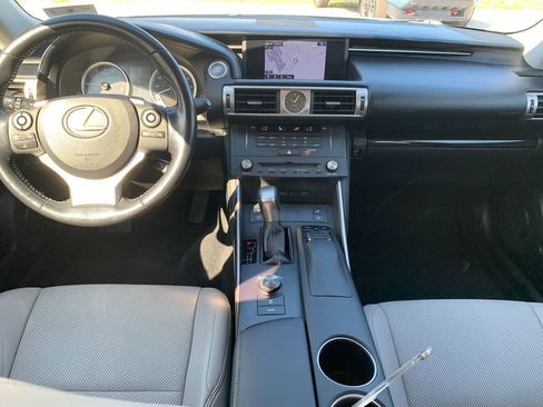 Used 2016 Lexus IS 300 AWD image 16