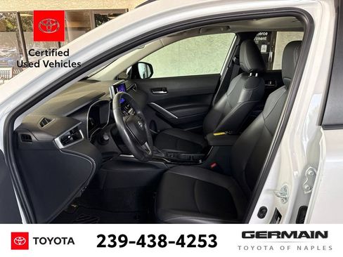 Used 2023 Toyota Corolla Cross XLE w/ Convenience Package FWD image 14
