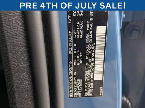 Certified 2023 Volvo XC40 B5 Plus w/ Protection Package Premier AWD/4WD image 31