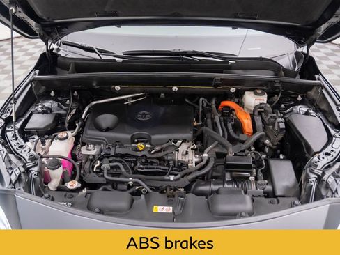 Used 2021 Toyota Venza XLE image 29