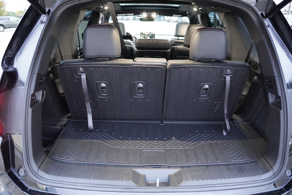 Used 2025 Honda Pilot Black Edition image 23