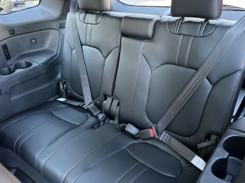 New 2025 Honda Pilot TrailSport image 17