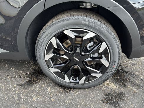 Used 2025 Kia Sorento EX FWD image 46
