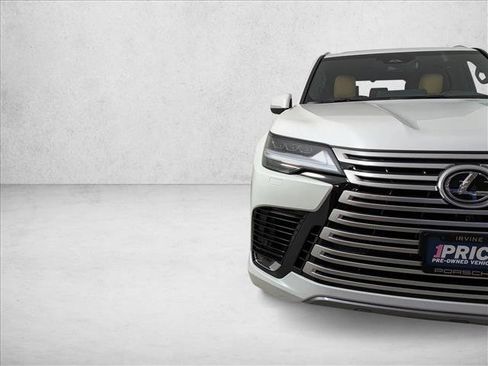 Used 2026 Lexus LX 600 4WD w/ Accessory Package (Z1) image 12