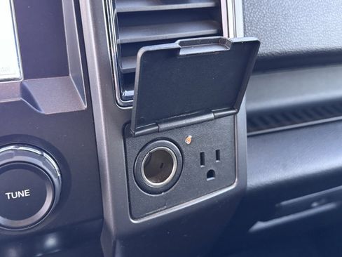 Used 2020 Ford F150 XLT w/ Equipment Group 302A Luxury image 20