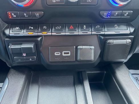 Used 2020 GMC Sierra 1500 AT4 image 29