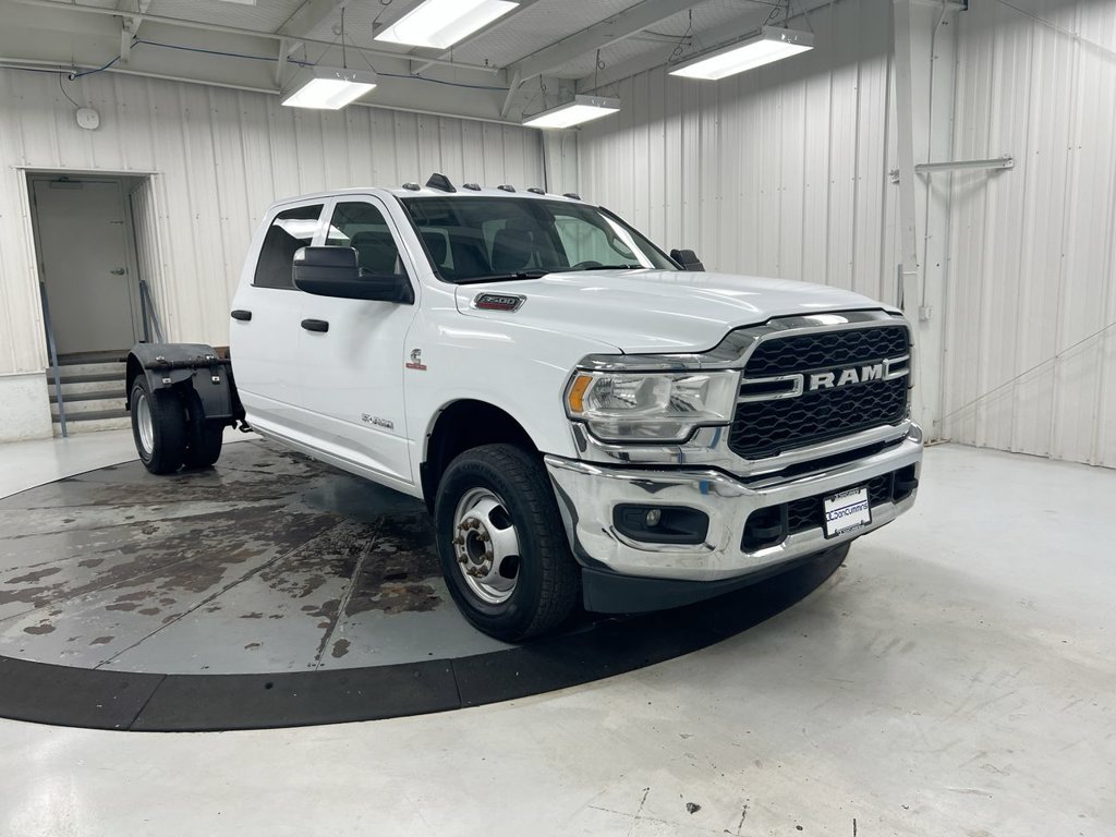 Used 2020 RAM 3500 Tradesman w/ Chrome Appearance Group AWD/4WD image 2
