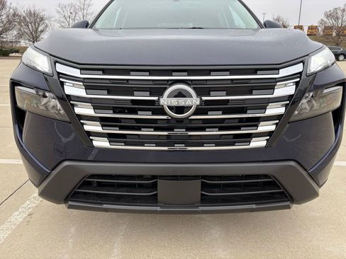 New 2026 Nissan Rogue SV w/ SV Premium Package image 3