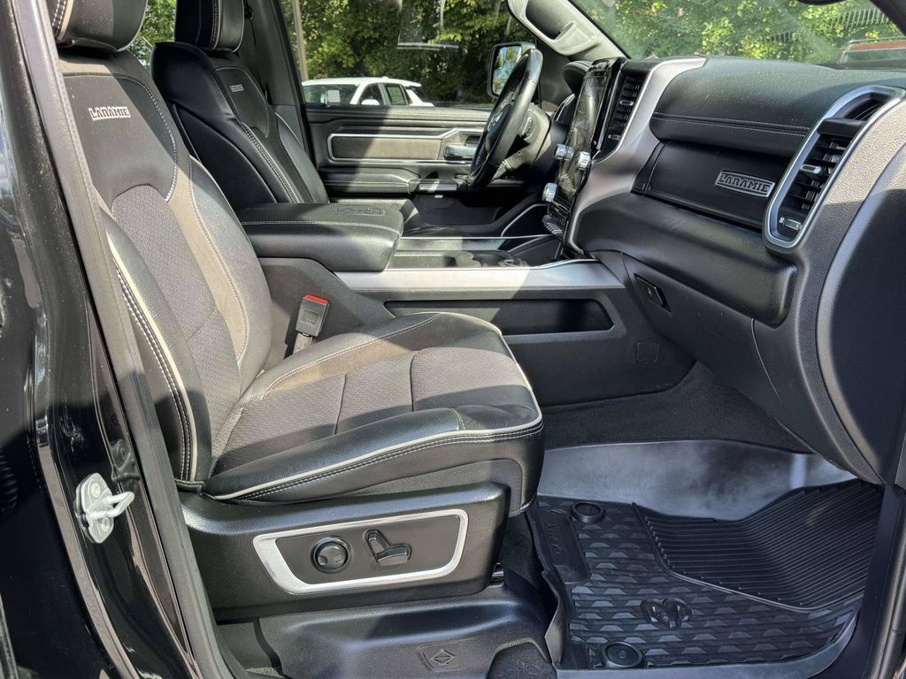 Used 2023 RAM 1500 Laramie AWD/4WD image 15