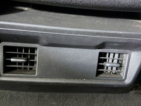 Used 2023 Chevrolet Silverado 1500 Custom image 26