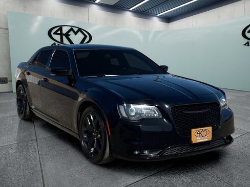Used 2021 Chrysler 300 S RWD image 1