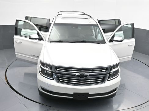 Used 2020 Chevrolet Suburban Premier w/ Premier Plus Edition image 50