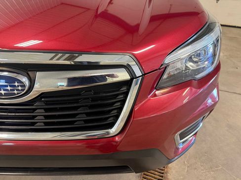 Used 2019 Subaru Forester Limited AWD/4WD image 5