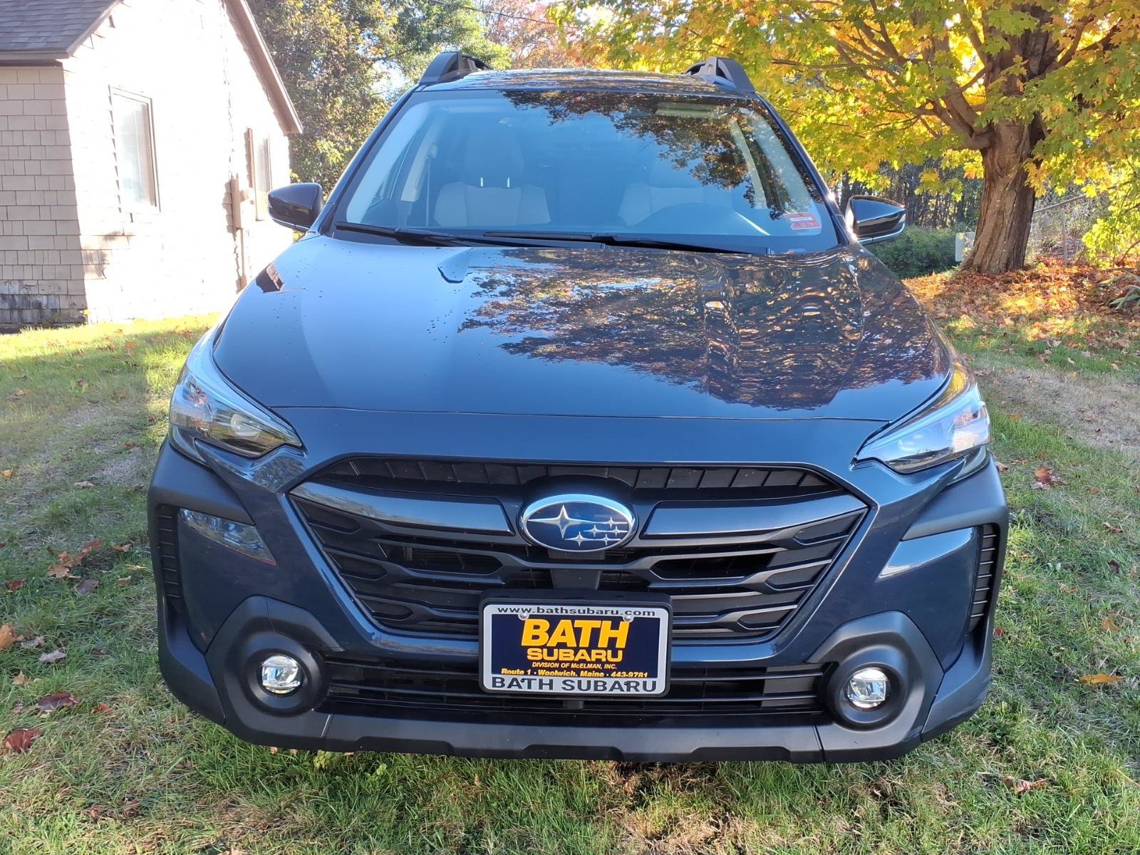 Used 2024 Subaru Outback Premium AWD/4WD image 2