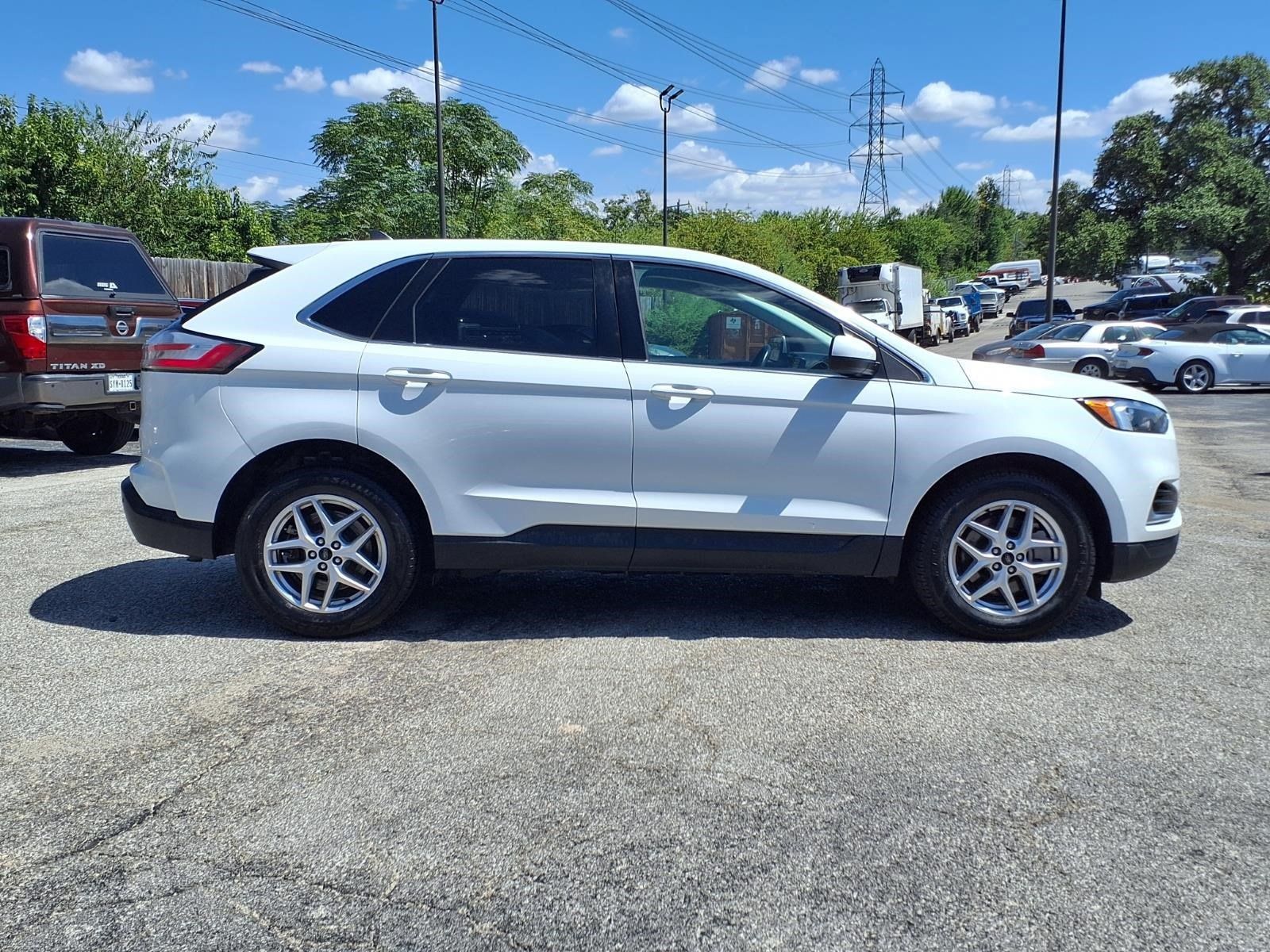 Certified 2023 Ford Edge SEL AWD/4WD image 5