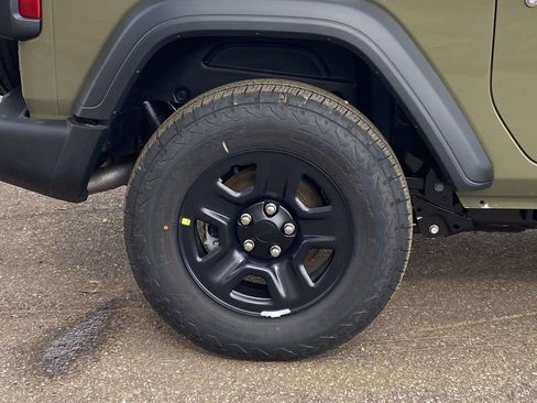 New 2026 Jeep Wrangler Sport AWD/4WD image 32