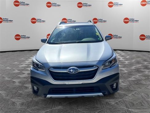 Certified 2022 Subaru Outback Limited image 2