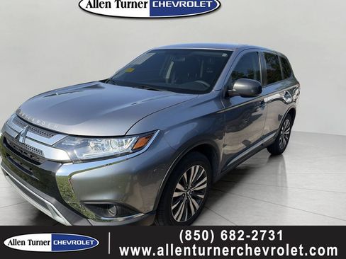 Used 2020 Mitsubishi Outlander ES FWD image 1
