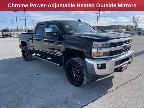 Used 2015 Chevrolet Silverado 2500 LTZ w/ Duramax Plus Package image 8