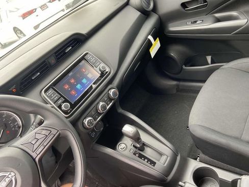 New 2025 Nissan Kicks Play S image 18