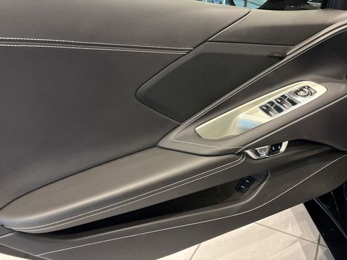 Used 2024 Chevrolet Corvette Stingray Convertible w/ Z51 Performance Package image 10