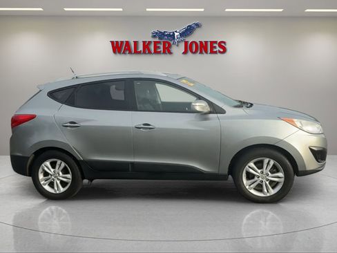 Used 2012 Hyundai Tucson GLS image 2