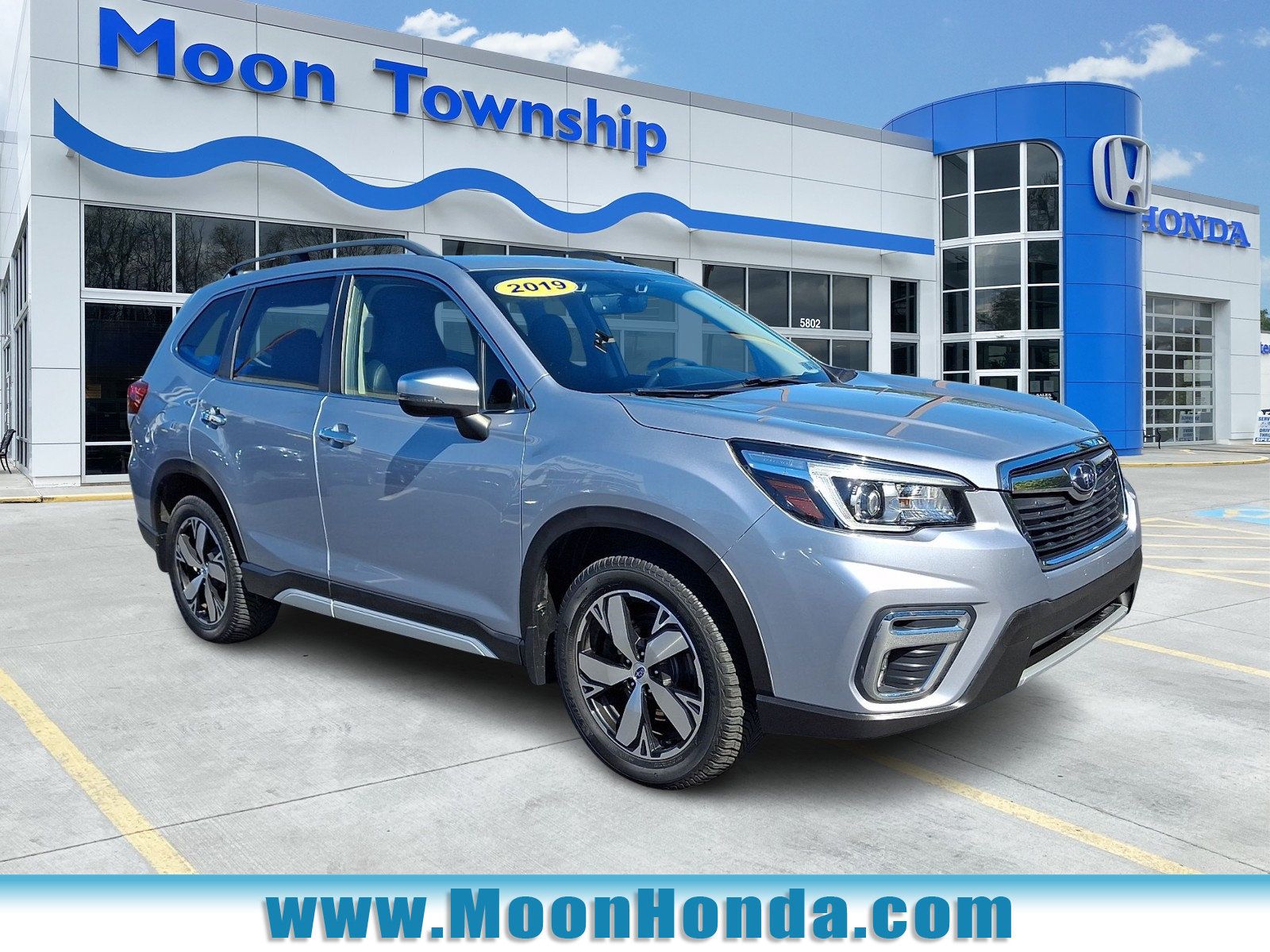 Used 2019 Subaru Forester Touring AWD/4WD image 1