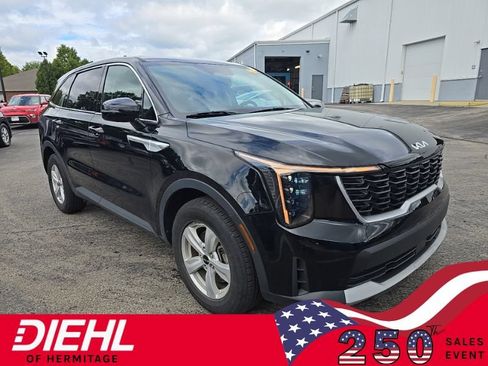 Used 2024 Kia Sorento LX FWD image 1