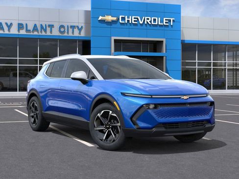 New 2026 Chevrolet Equinox EV LT image 7