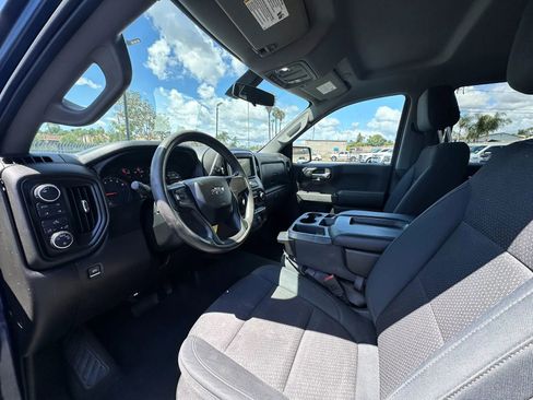 Used 2019 Chevrolet Silverado 1500 Custom Trail Boss w/ Custom Convenience Package AWD/4WD image 33