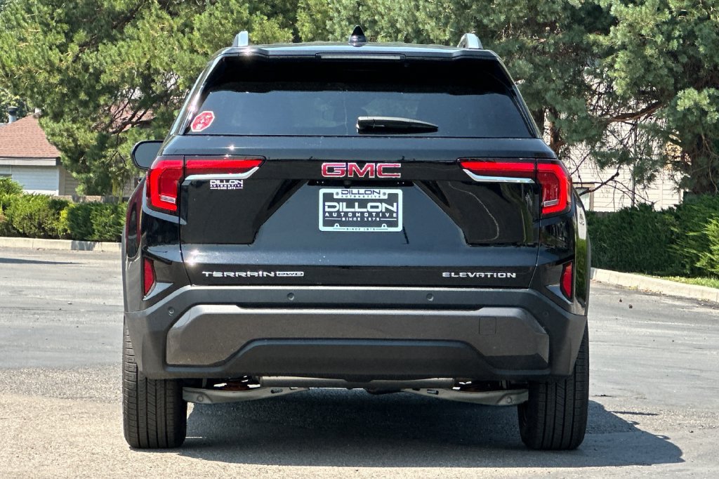 New 2026 GMC Terrain Elevation w/ Elevation Premium Package AWD/4WD image 7