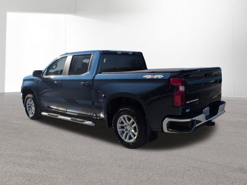 Used 2020 Chevrolet Silverado 1500 LT AWD/4WD image 7