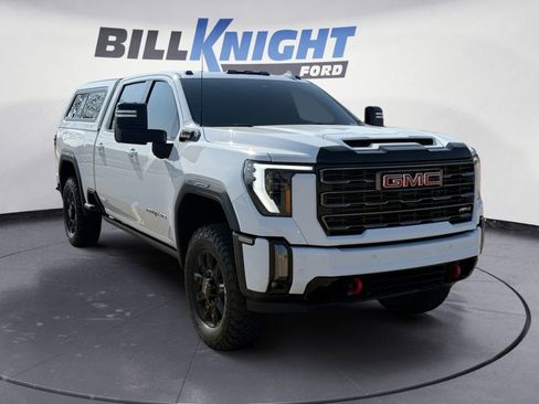 Used 2024 GMC Sierra 2500 AT4 w/ AT4 Premium Plus Package image 3