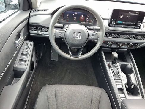 Used 2024 Honda Accord EX image 2