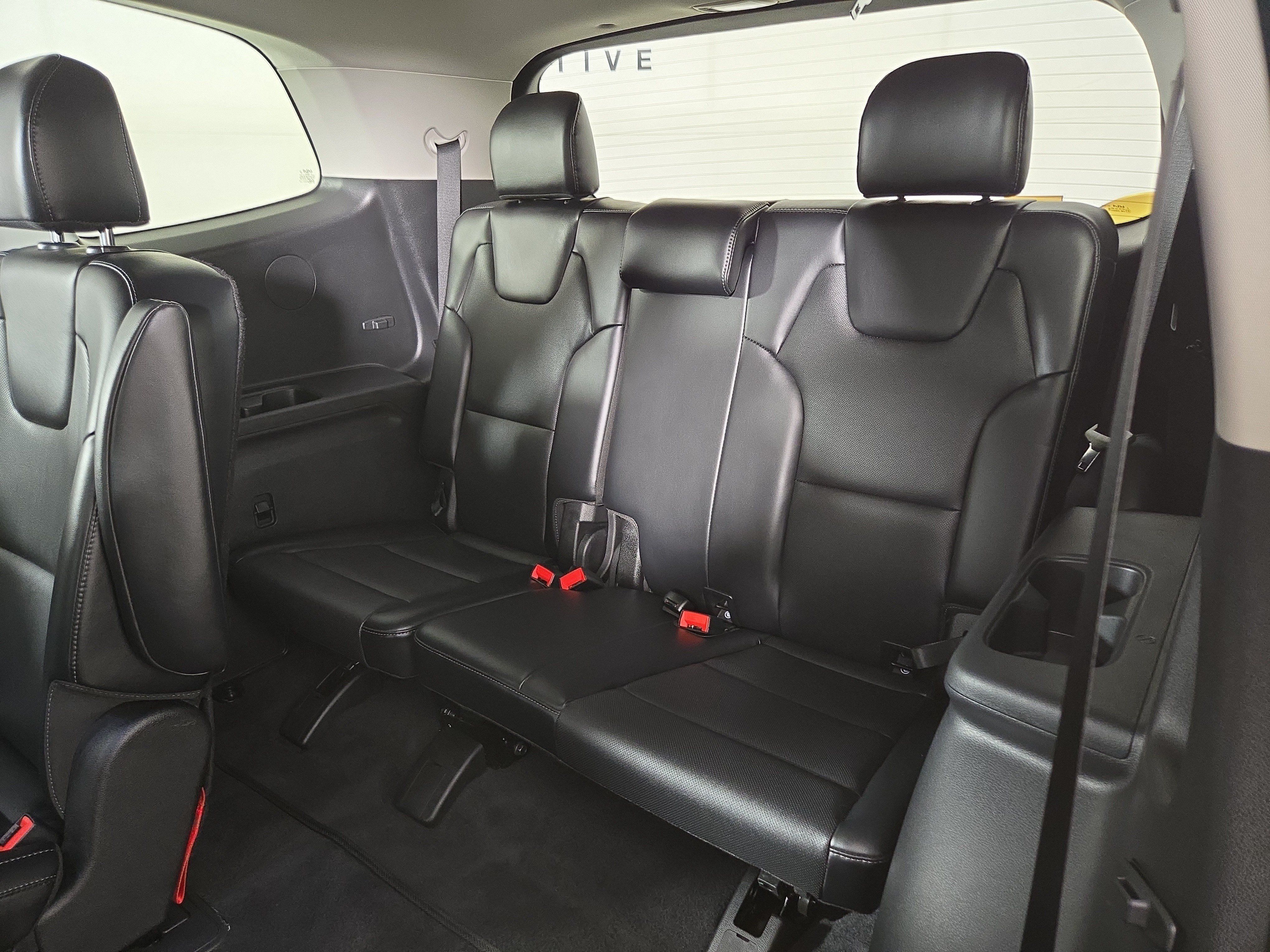 Used 2025 Kia Telluride S FWD image 13