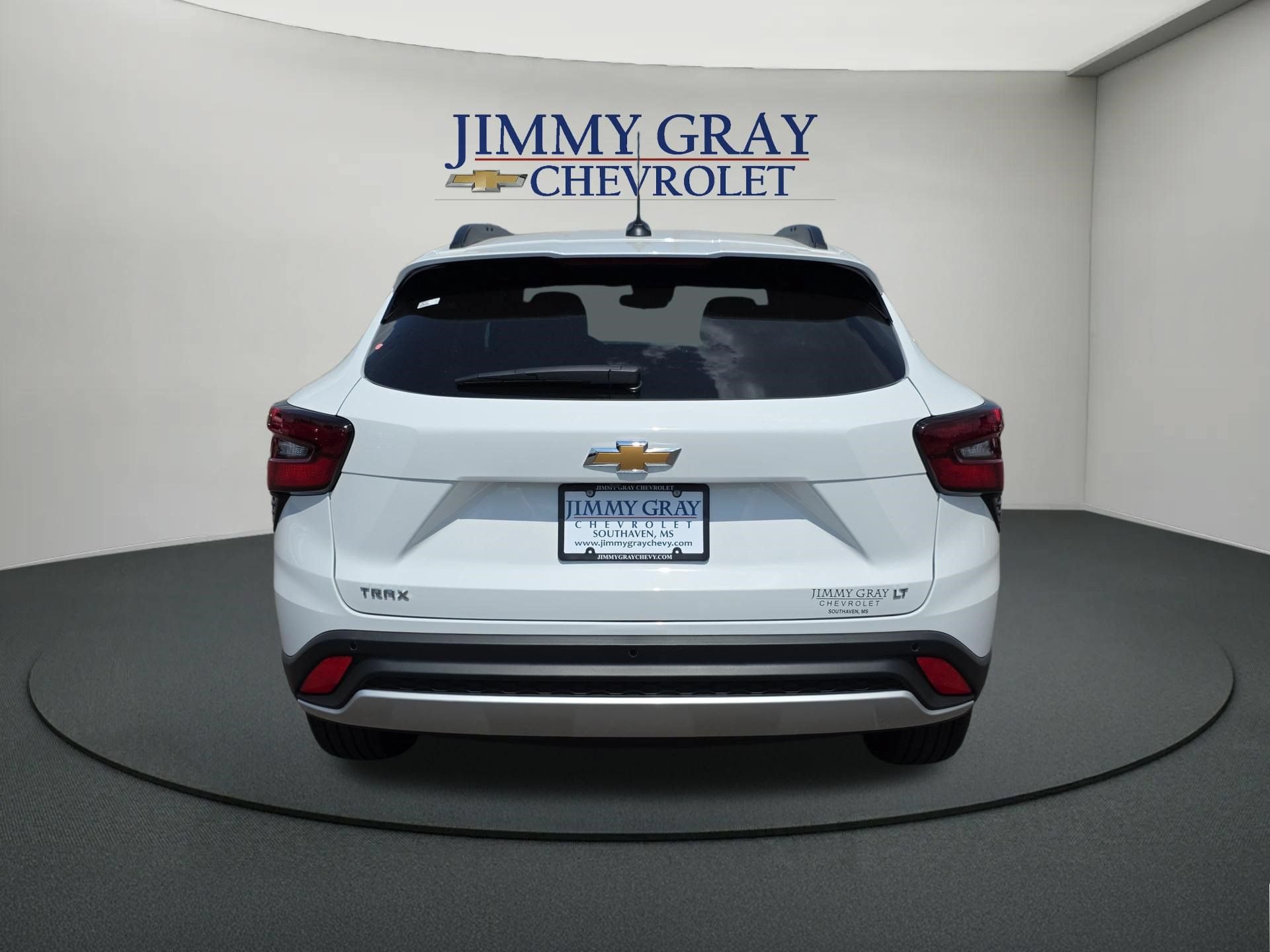 New 2026 Chevrolet Trax LT w/ Driver Confidence Package FWD image 4