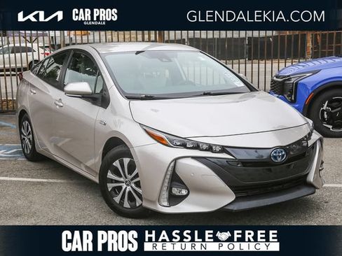 Used 2022 Toyota Prius Prime Limited FWD image 1