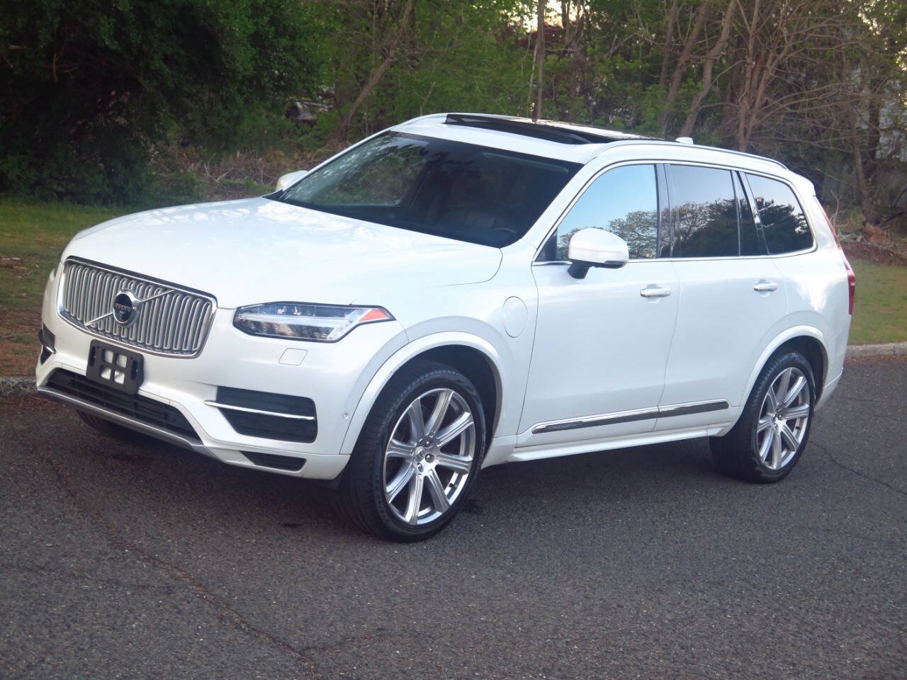 Used 2017 Volvo XC90 T8 Inscription w/ Luxury Package AWD/4WD image 20