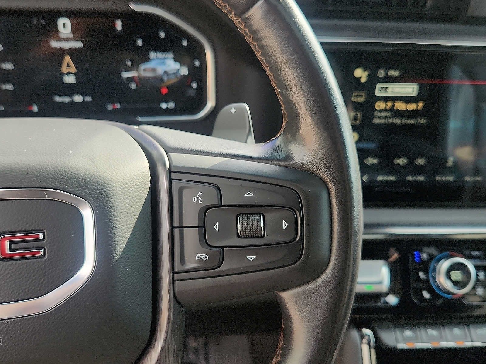 Used 2022 GMC Sierra 1500 AT4 w/ Technology Package AWD/4WD image 38